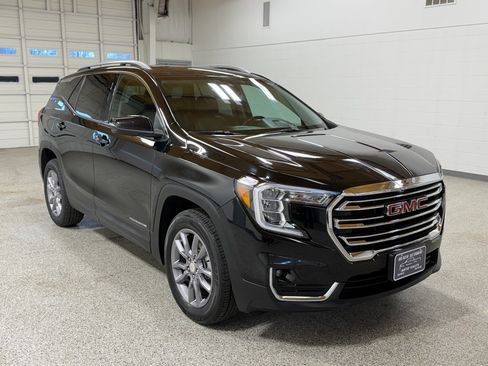 Used 2024 GMC Terrain SLT image 6