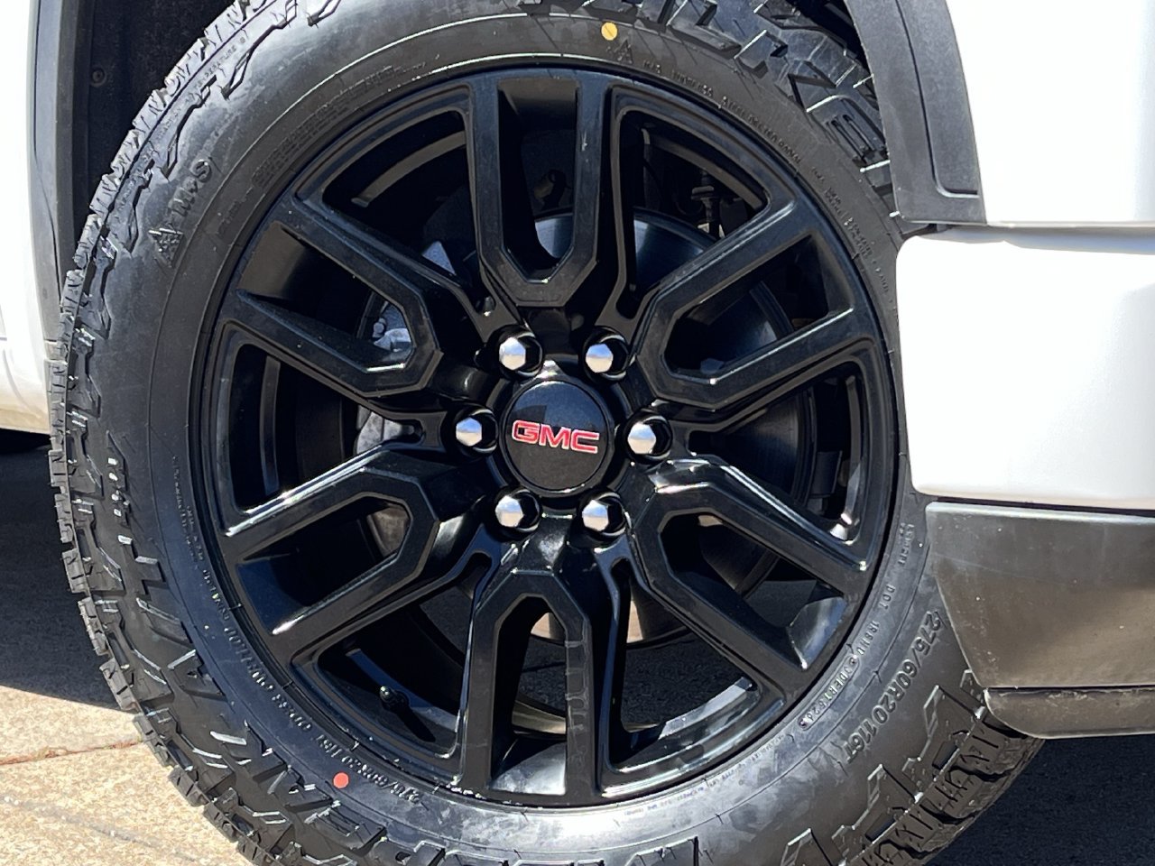 Used 2025 GMC Sierra 1500 Elevation w/ Preferred Package RWD image 29