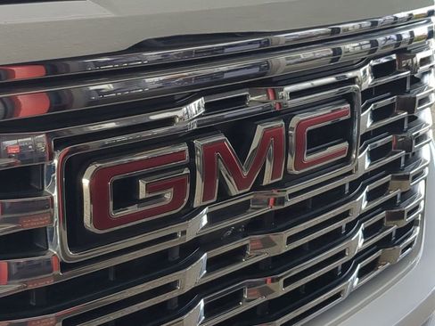 Used 2023 GMC Sierra 1500 Denali w/ Denali Reserve Package image 35