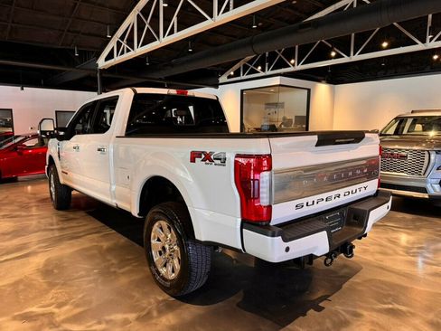 Used 2017 Ford F250 Platinum w/ Platinum Ultimate Package image 3