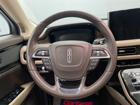 Used 2023 Lincoln Nautilus Reserve AWD/4WD image 16