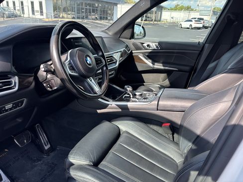 Used 2021 BMW X5 xDrive45e w/ M Sport Package AWD/4WD image 3