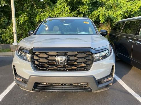 Used 2023 Honda Passport Elite image 13