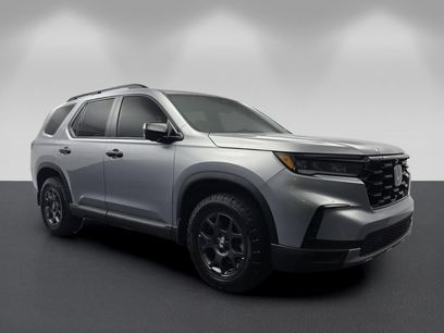 Used 2025 Honda Pilot TrailSport