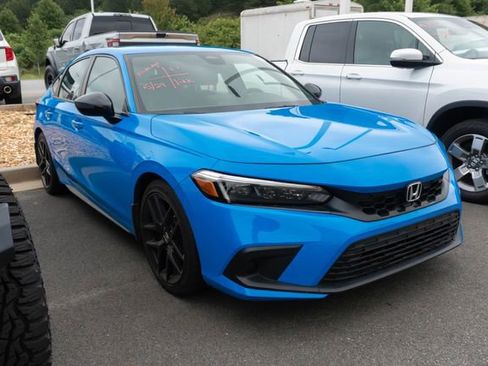 Used 2024 Honda Civic Sport image 3