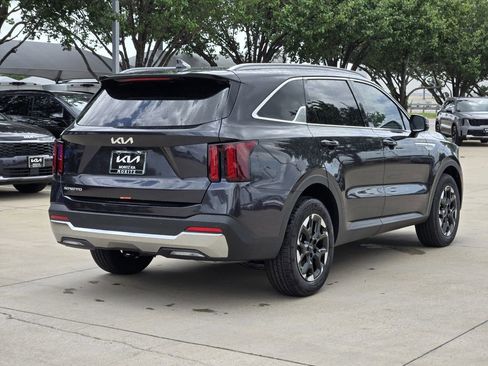 New 2026 Kia Sorento S FWD image 4