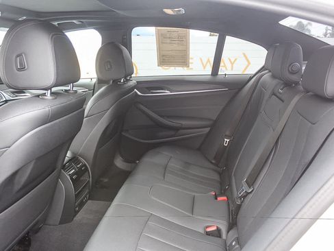 Used 2023 BMW 530i w/ M Sport Package RWD image 17