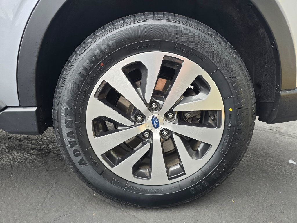 Certified 2022 Subaru Outback Premium AWD/4WD image 6