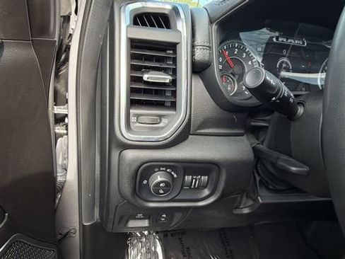 Used 2025 RAM 1500 Laramie AWD/4WD image 21