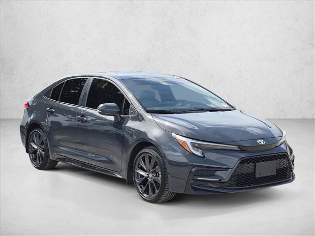 Used 2025 Toyota Corolla SE FWD image 3