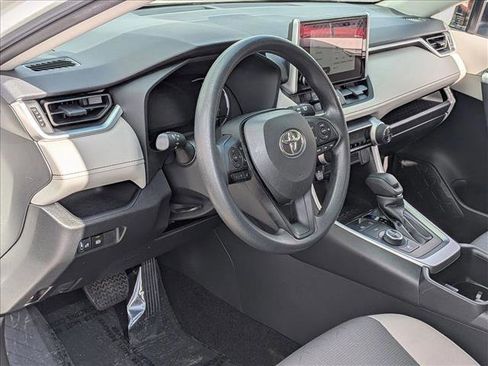 Used 2023 Toyota RAV4 XLE image 10