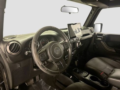 Used 2015 Jeep Wrangler Unlimited Sport image 10