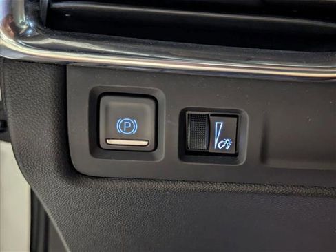 Used 2021 Cadillac XT4 Sport image 11