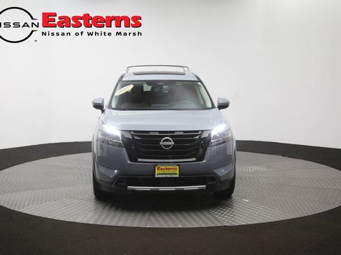 Used 2024 Nissan Pathfinder Platinum w/ Black Appearance Package AWD/4WD image 56