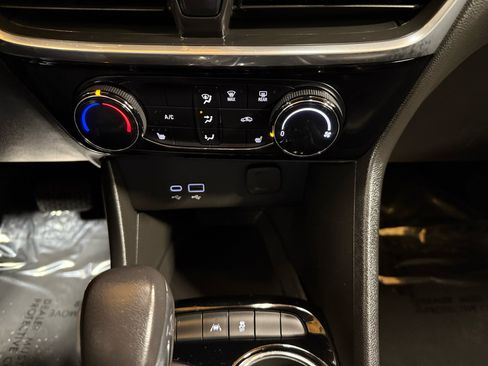 Used 2024 Buick Encore GX Sport Touring w/ Comfort Package image 18