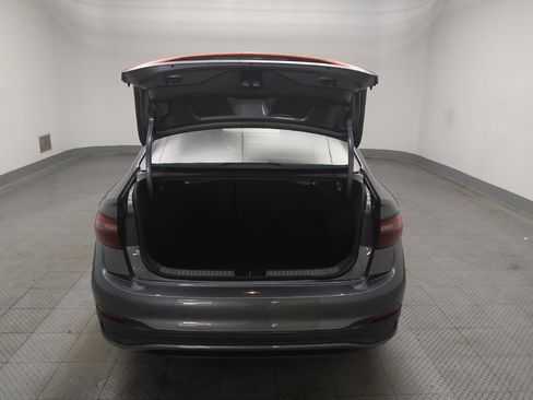 Used 2025 Volkswagen Jetta SE FWD image 29