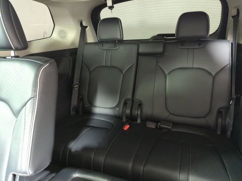 Certified 2024 Honda Pilot Elite image 34
