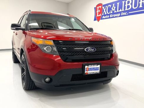 Used 2015 Ford Explorer Sport w/ Equipment Group 401A AWD/4WD image 2