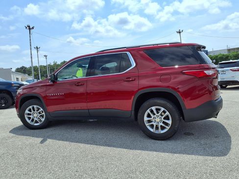 Used 2021 Chevrolet Traverse LT FWD image 33