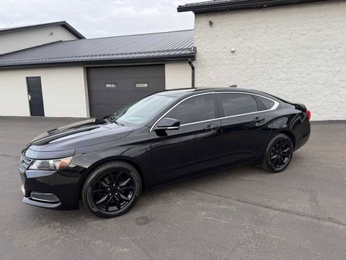 Used 2016 Chevrolet Impala LT w/ Convenience Package image 2