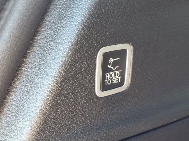 New 2027 Chrysler Pacifica Select AWD/4WD image 15
