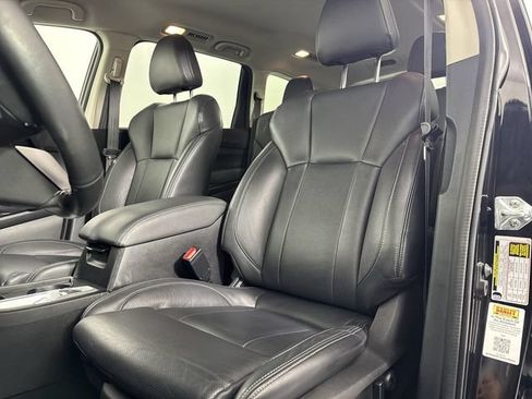 Used 2023 Subaru Ascent Limited AWD/4WD image 19