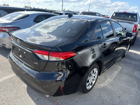 Used 2024 Toyota Corolla LE FWD image 3