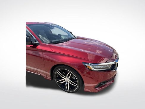 Used 2021 Honda Accord Touring image 4