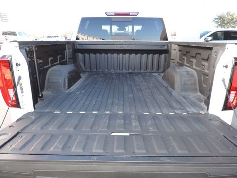 Certified 2023 GMC Sierra 1500 SLT image 18