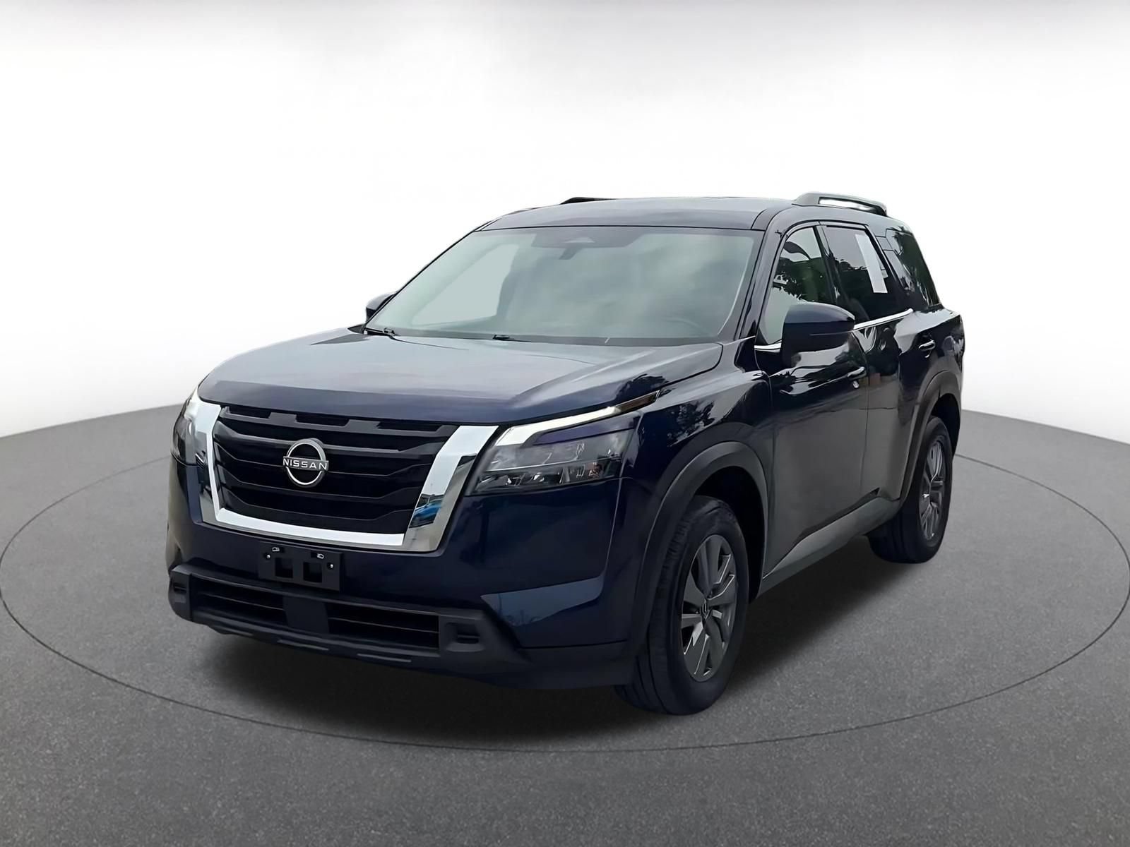 Used 2025 Nissan Pathfinder SV AWD/4WD image 6