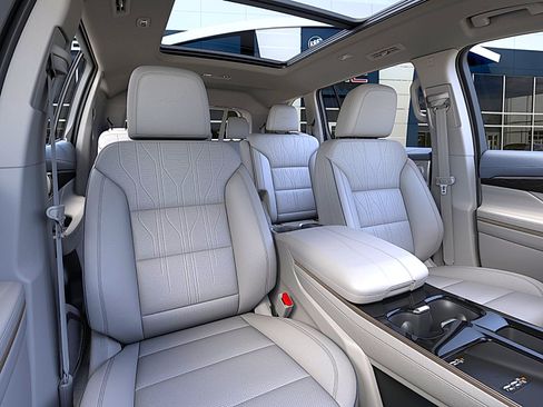 New 2026 Buick Enclave Avenir w/ Super Cruise Package AWD/4WD image 16