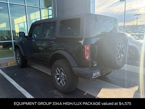Used 2024 Ford Bronco Badlands AWD/4WD image 3