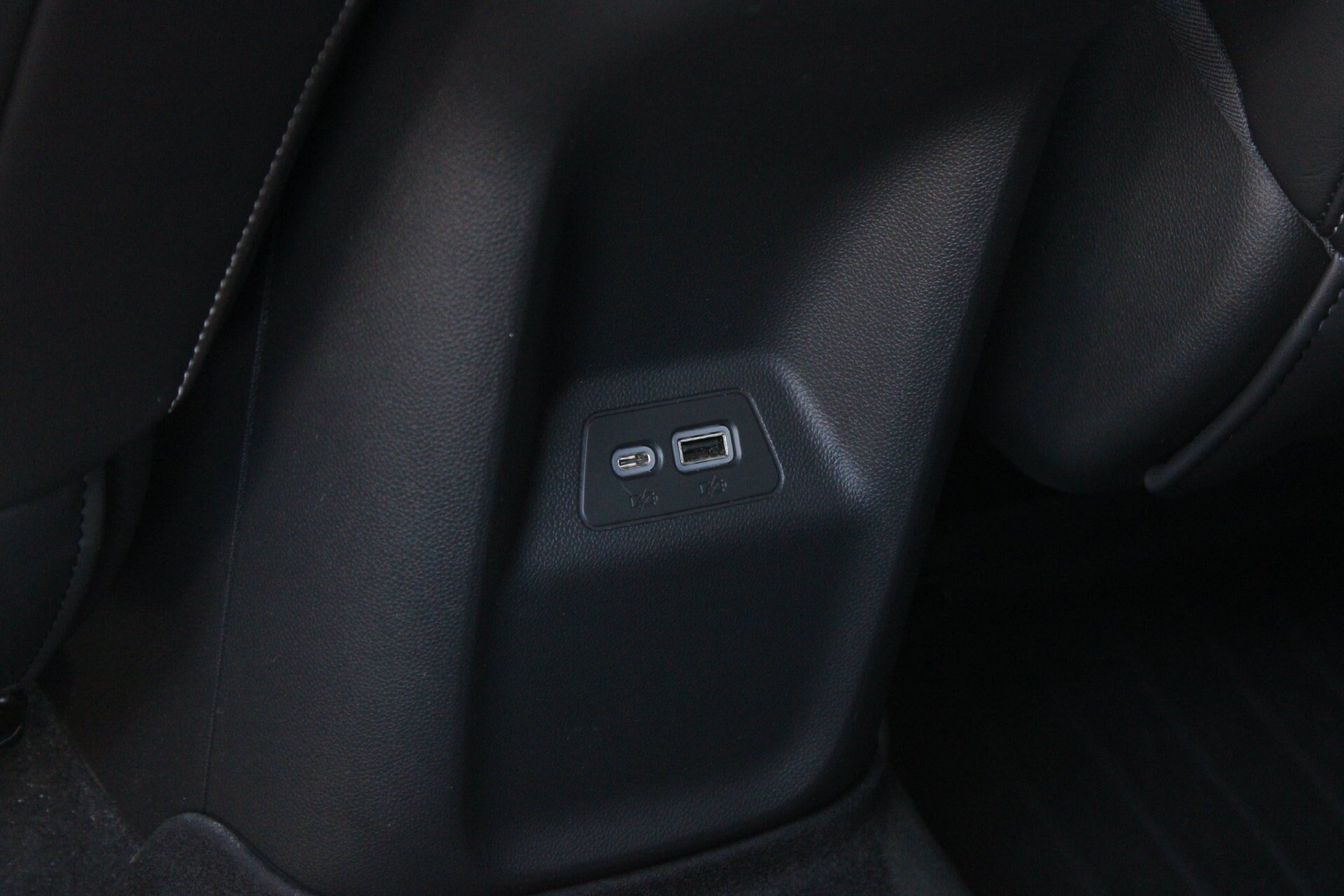 Used 2023 Buick Envision Essence FWD image 20