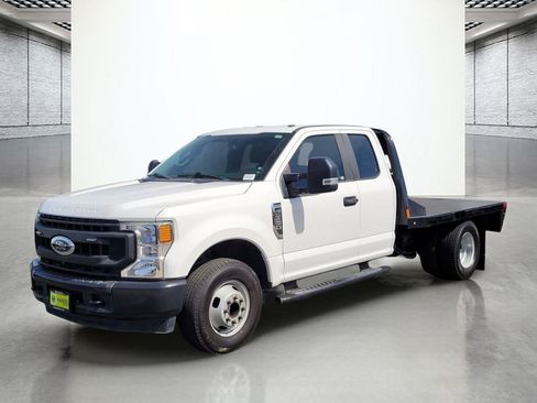 Used 2020 Ford F350 XL w/ Power Equipment Group image 11