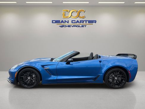 Used 2015 Chevrolet Corvette Z06 w/ 3LZ Preferred Equipment Group RWD image 2