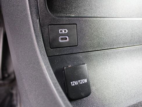 Used 2024 Subaru Solterra AWD/4WD image 28