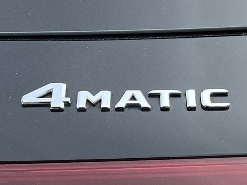 Used 2022 Mercedes-Benz GLE 350 4MATIC w/ Premium Package image 10