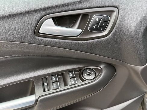 Used 2017 Ford Escape Titanium AWD/4WD image 15