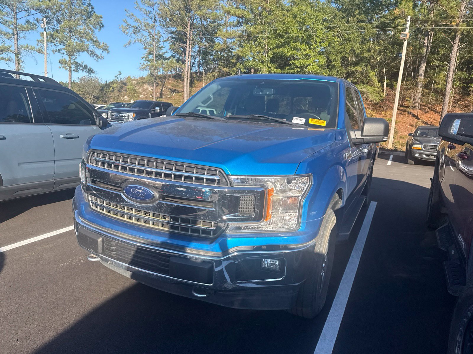 Used 2019 Ford F150 XLT w/ Equipment Group 302A Luxury AWD/4WD image 3