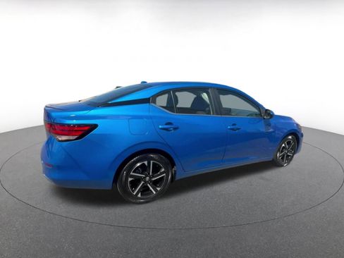 Used 2025 Nissan Sentra SV image 15
