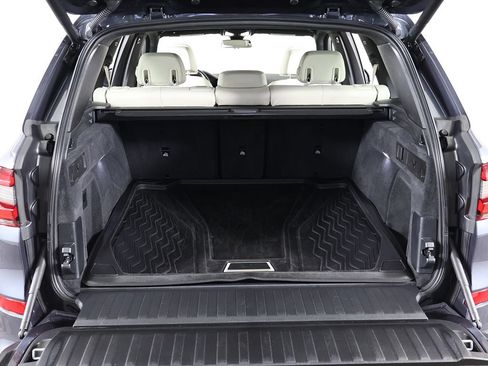 Used 2022 BMW X5 M50i AWD/4WD image 25