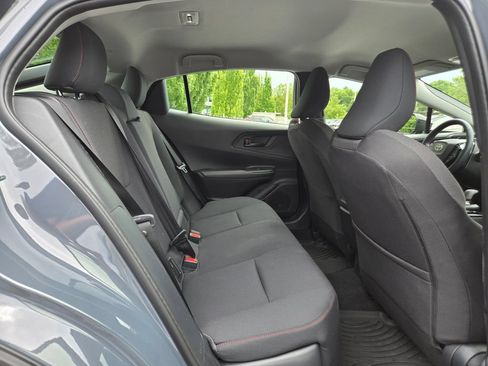 Used 2026 Toyota Prius Plug-In Hybrid FWD image 12
