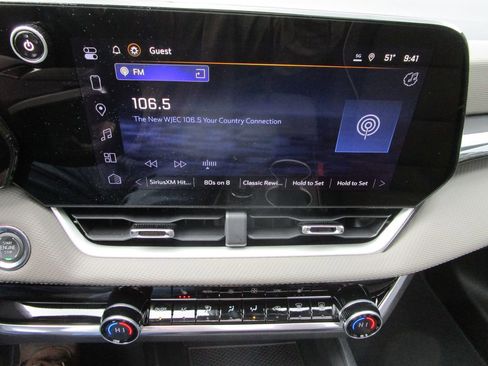 New 2026 Chevrolet Equinox LT w/ Convenience Package II image 32