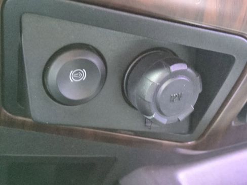 Used 2015 Ford F250 Lariat w/ Lariat Ultimate Package image 32