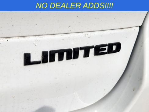 New 2025 Jeep Grand Cherokee L Limited w/ Luxury Tech Group II RWD image 12