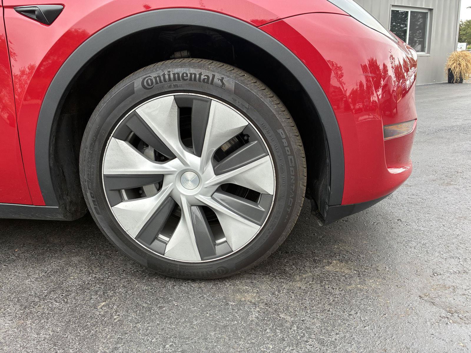 Used 2023 Tesla Model Y Long Range AWD/4WD image 8