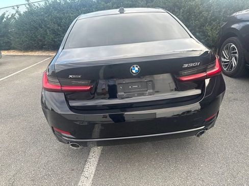 Used 2024 BMW 330i xDrive Sedan w/ Premium Package AWD/4WD image 8