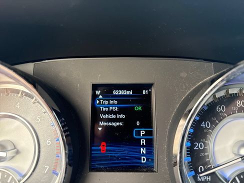 Used 2013 Chrysler 300 C w/ Light Group RWD image 20