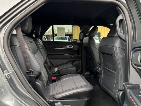 New 2026 Ford Explorer ST-Line AWD/4WD image 16