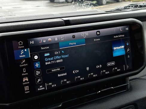 Used 2024 Jeep Wrangler Unlimited w/ Convenience Group image 17